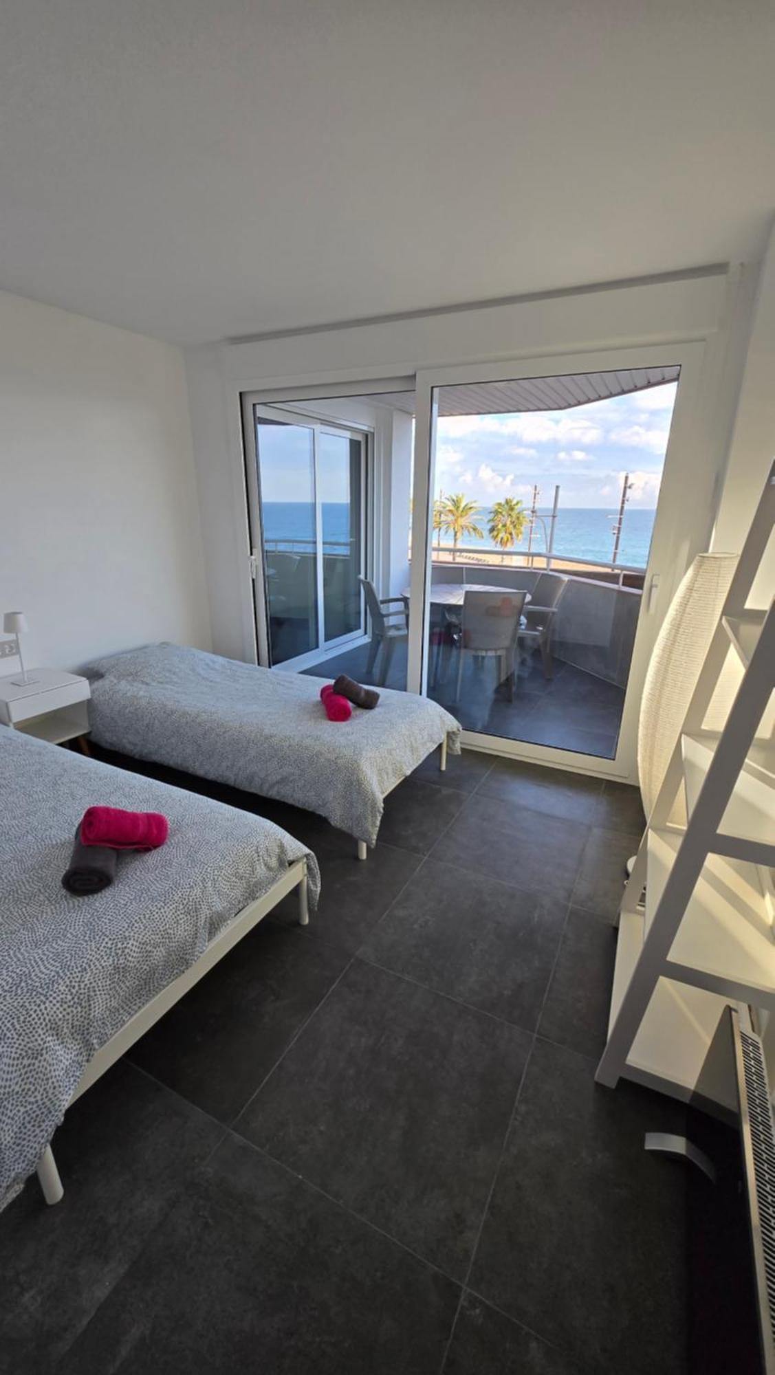 Apartments Paradise Lloret يوريت دي مار المظهر الخارجي الصورة